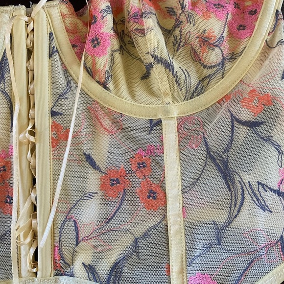 Out From Under Floral Yellow Semi Sheer Mesh Embroidered Coquette Bustier L - Picture 11 of 14